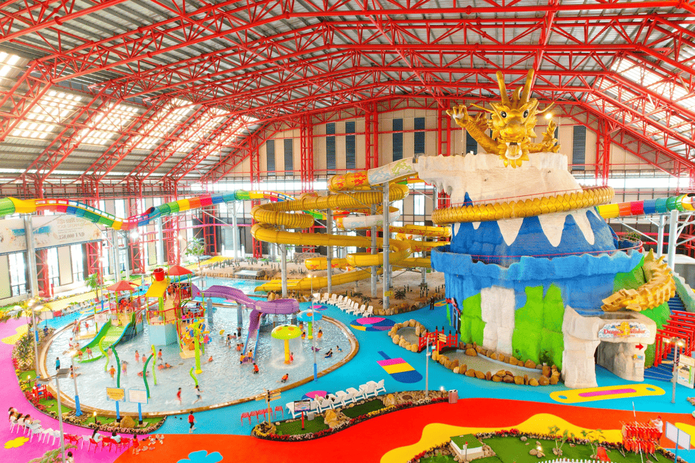 Công viên nước Mikazuki sở hữu đa dạng trò chơi trong nhà, phù hợp trong mùa mưa bão (Nguồn: Công viên nước Mikazuki Water Park 365)